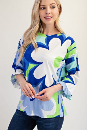 CT23937-PL<br/>PLUS VIBRANT FLORAL PLEATED TOP