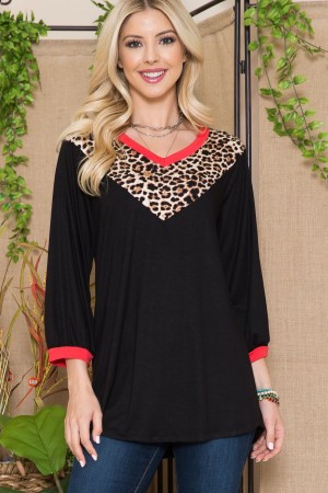 CT43652C<br/>Solid V-Neck Top with Leopard and Red Contrast Detail